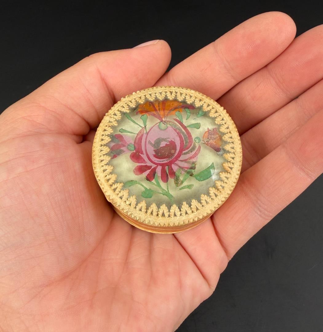 Antique Pennsylvania German Painted Box (1 of 7)