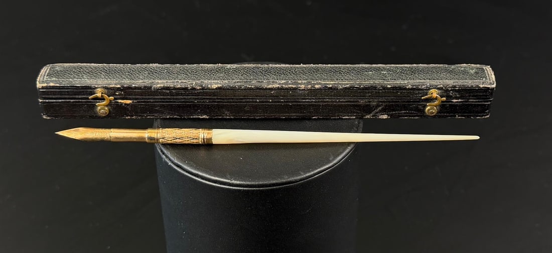 Bard & Brothers Mother of Pearl Dip Pen: 6" long.
