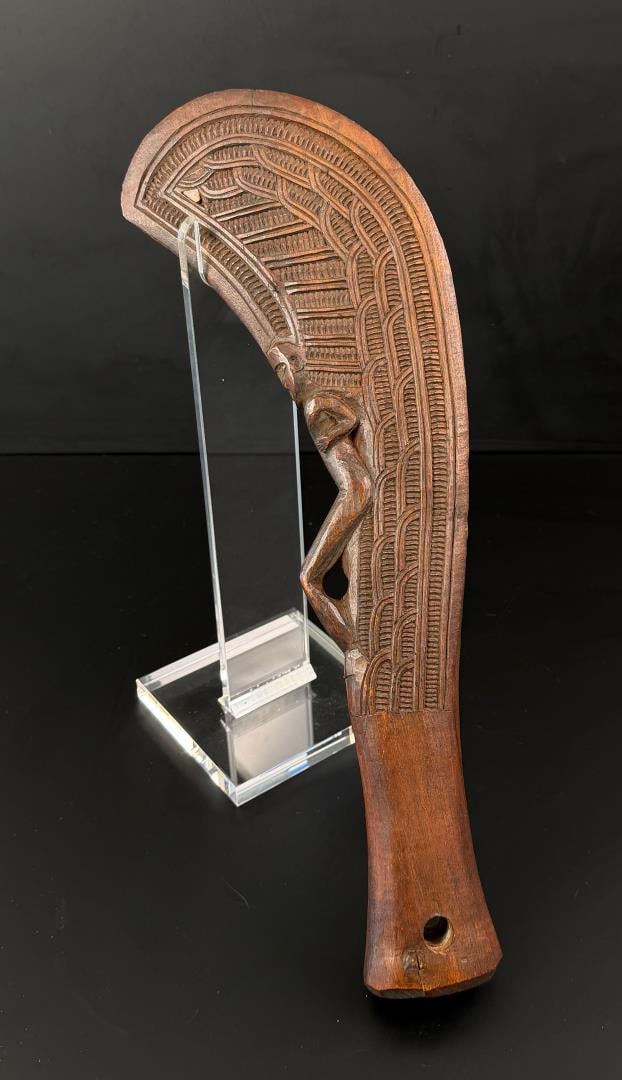 19th Century Maori Wahaika Patu Wood War Club: 15" long. New Zealand.