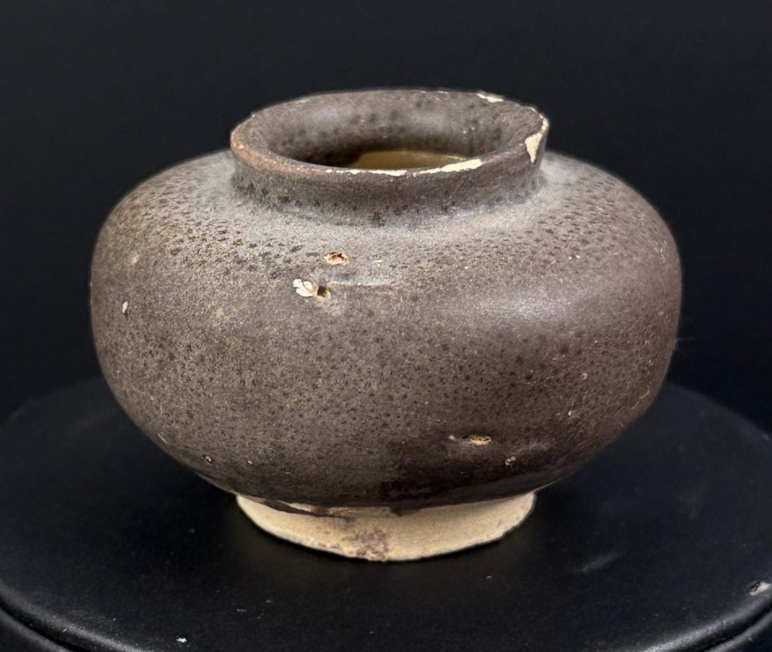 Ancient Chinese Song Dynasty Jarlet: 2 1/8" diameter, 1 1/2" tall. Provenance: From the estate of Andrew Cunningham Ware. Andrew Cunningham Ware Collection (1945?2024), South Florida. Formed mainly in the 1990s?2000s, the collection