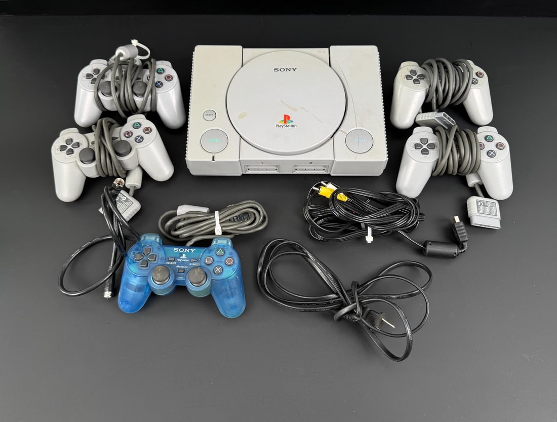 Sony PS1 Playstation 1 Video Game Console: Working