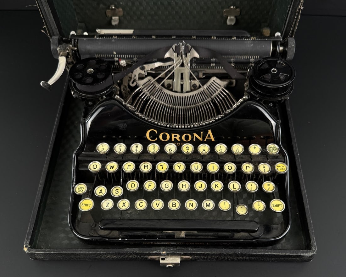Corona Model 4 Portable Typewriter - 2