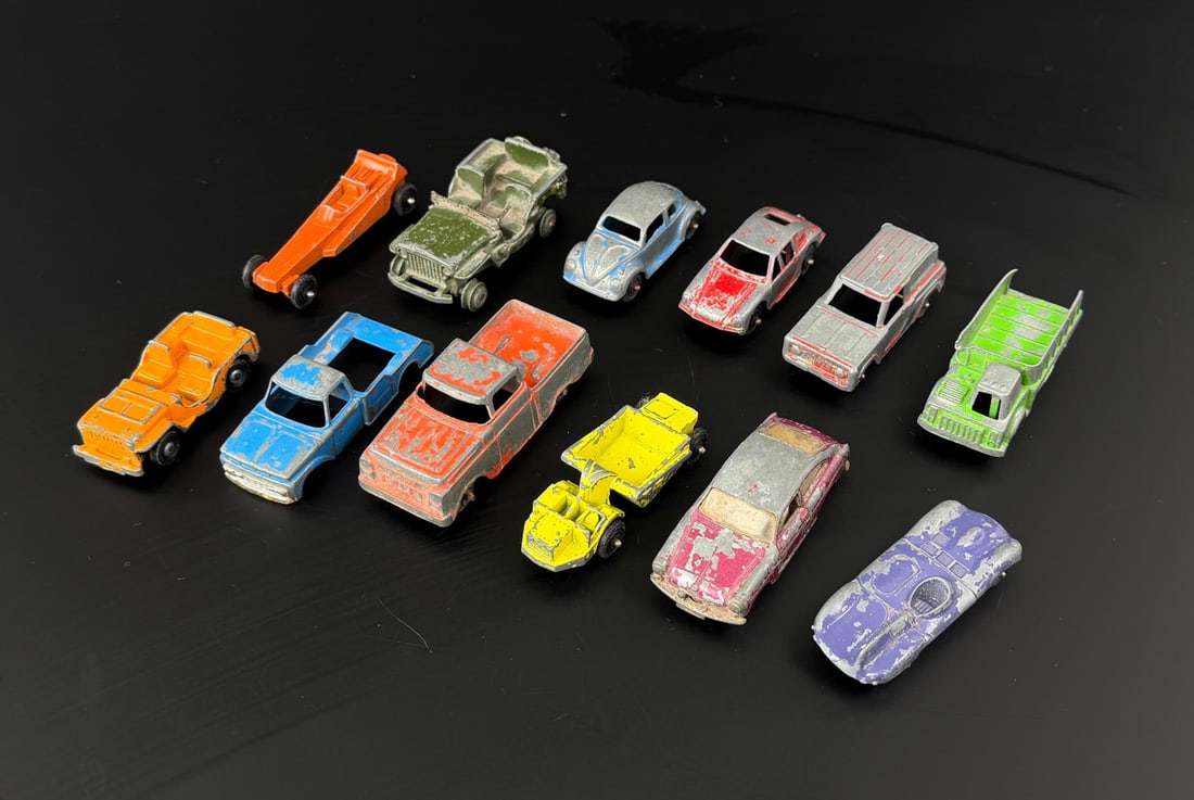 Collection of Tootsietoy Cars (1 of 9)