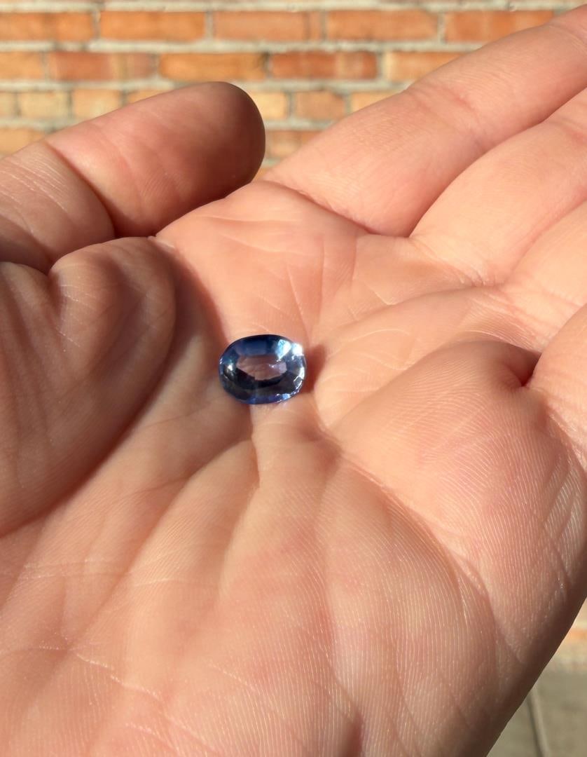 3.4ct Buff Top Cut Sapphire Gemstone: 3.4ct weight.