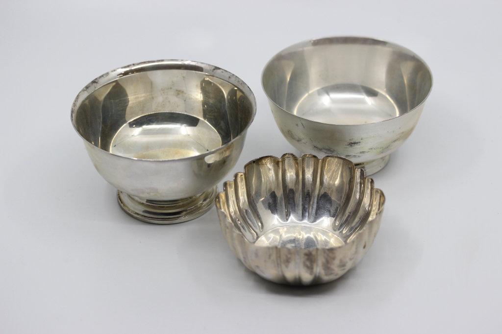 Grouping of Small Silver Bowls (1 of 4)