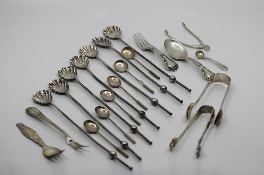 Grouping of Silver Items (1 of 3)