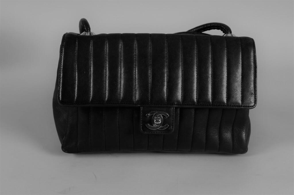 Chanel Classic Flap Shoulder Bag (1 of 12)