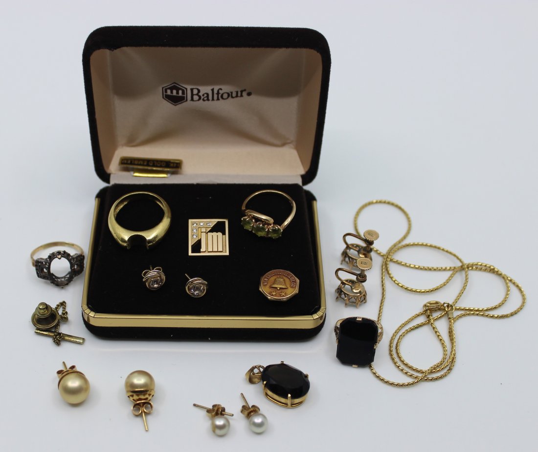 Grouping of Gold & Assorted Jewelry (1 of 9)
