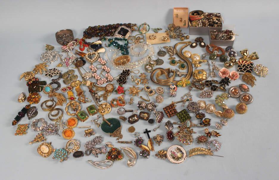 Large lot of Estate Costume Jewelry (1 of 12)