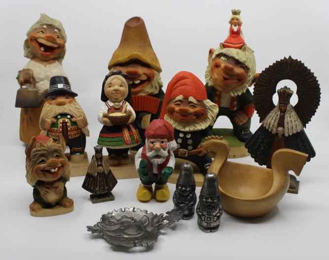 Grouping of Henning Carved Trolls Etceteras (1 of 8)