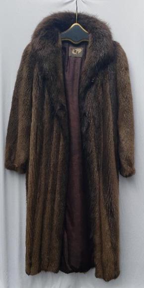 Full Length Sable? Mink? Fur Coat (1 of 17)