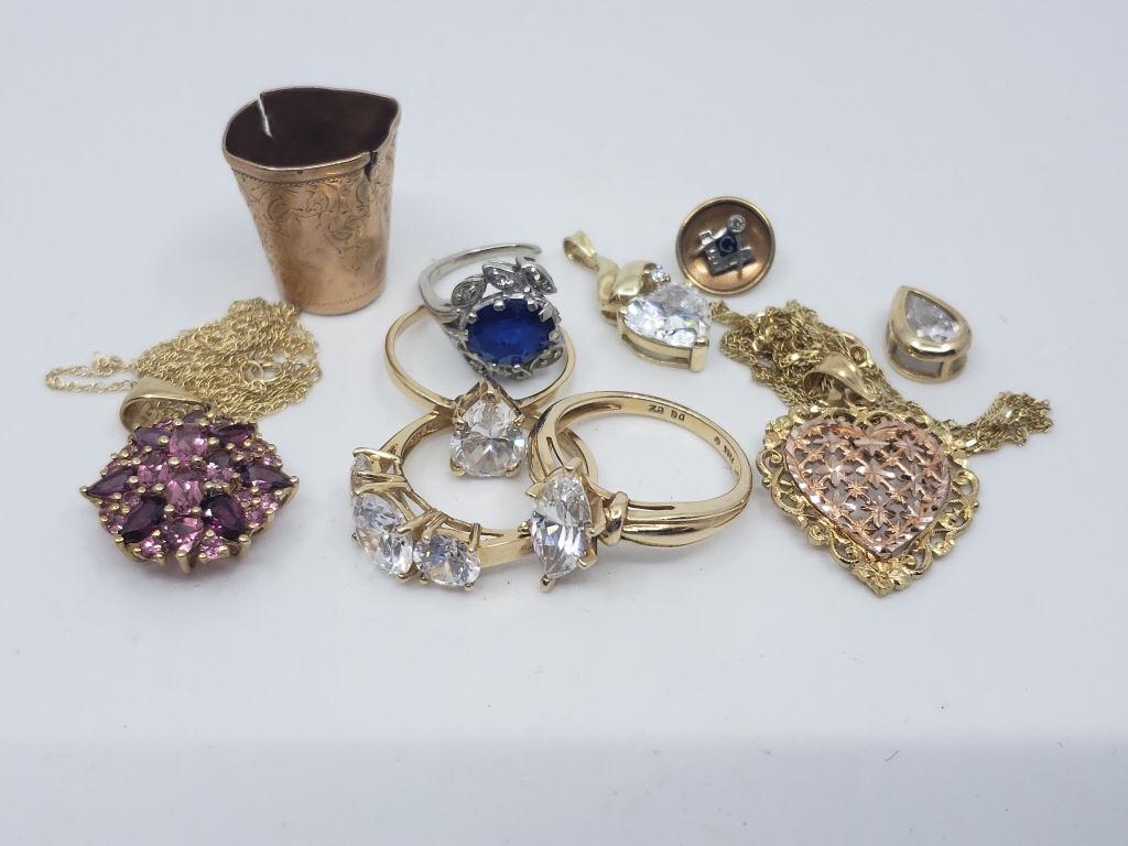 Lot of Estate Gold Jewelry (1 of 10)