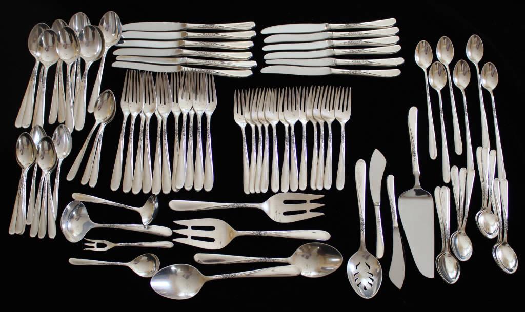 Towle "Silver Spray" Sterling Silver Flatware Set (1 of 9)