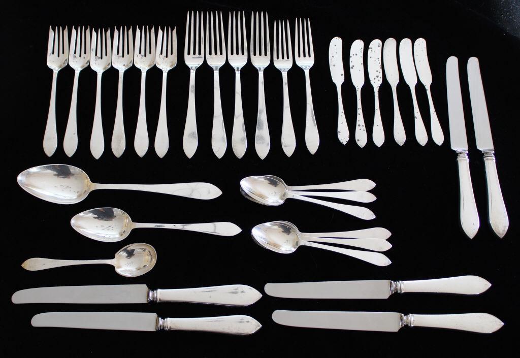 Tiffany & Co  "Faneuil" Sterling Silver Flatware (1 of 5)
