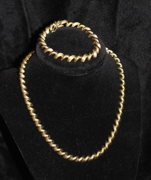 14k Italy Ladies Necklace & Bracelet Set (1 of 4)