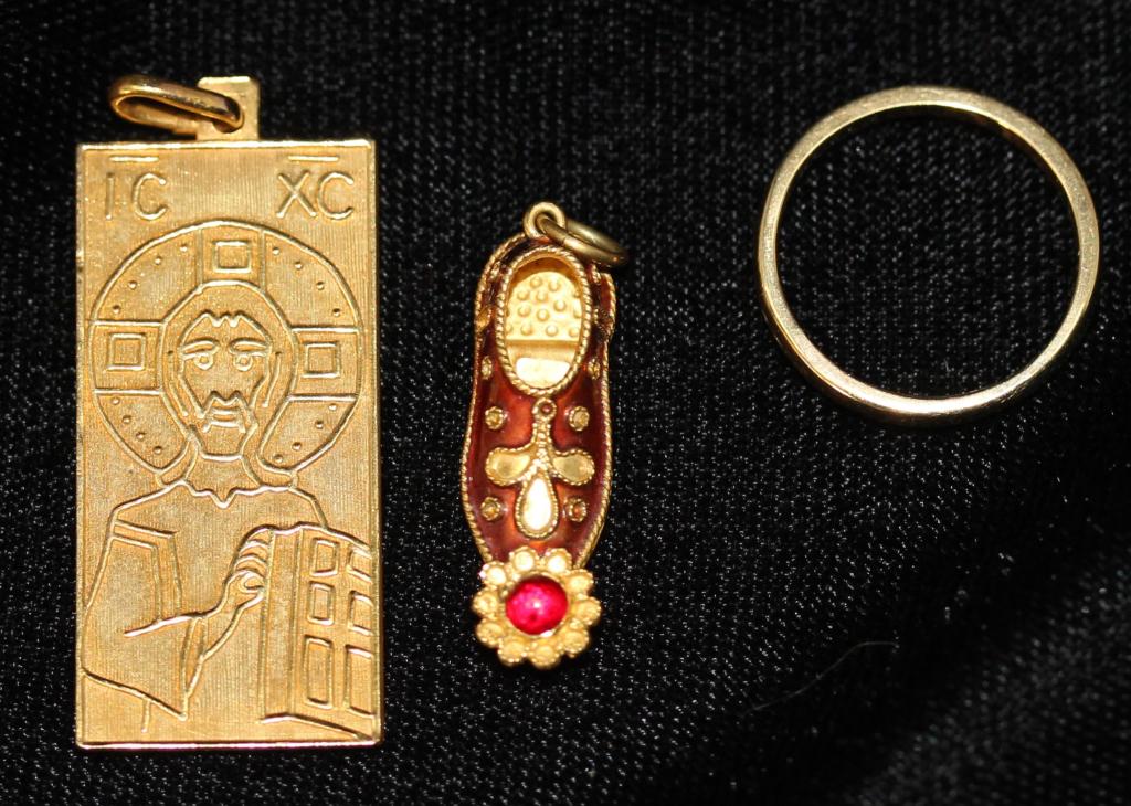 18k Gold Jewelry Grouping (1 of 5)