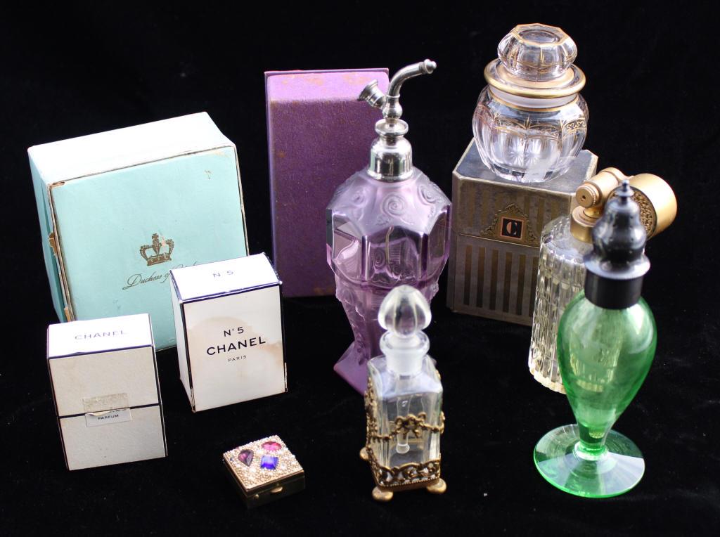 Lot of Vintage Perfume Bottles (1 of 5)