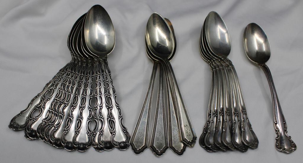 Lot of Sterling Silver Teaspoons (1 of 3)