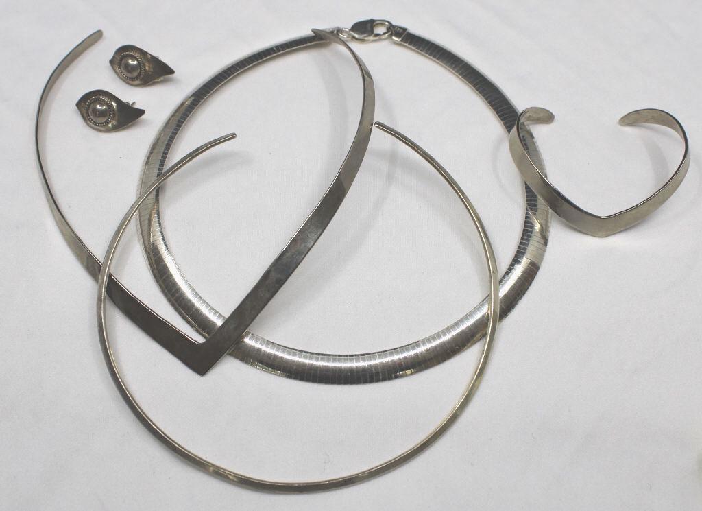 Sterling Jewelry Grouping: Sterling Jewelry lot , 2 chokers, 1 bracelet, pair earrings, 1 necklace . Total weight 3 troy ounces.