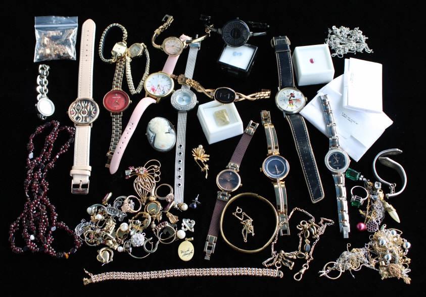 Costume Jewelry Lot & watches (1 of 5)