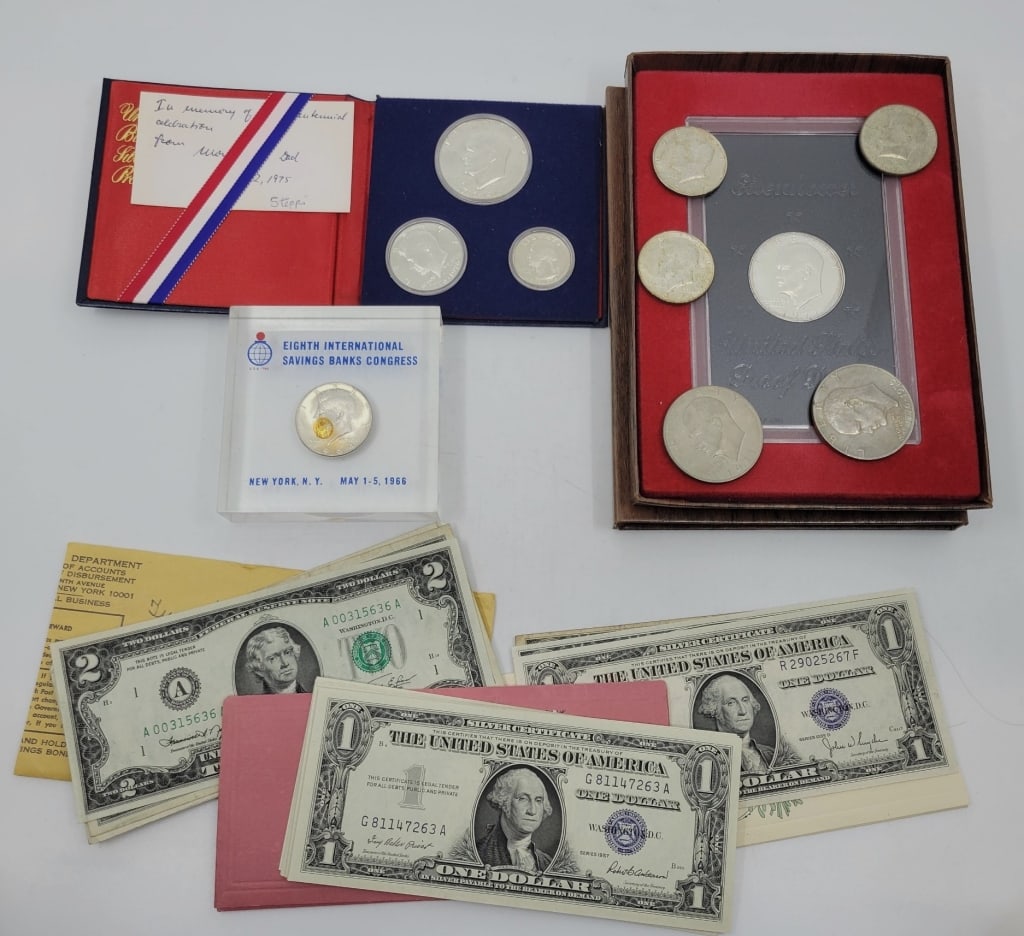 US Paper Money & Other US Coins (1 of 7)