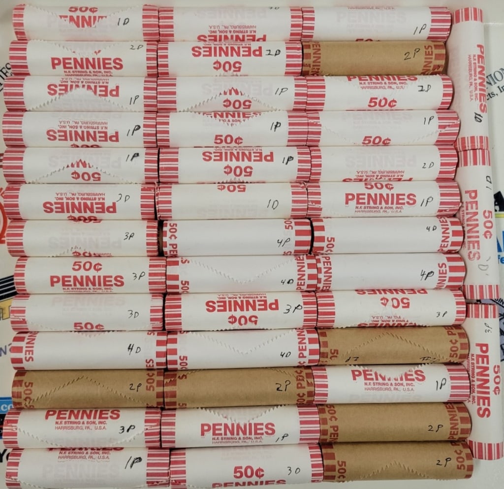 (42) Rolls Unc. 2009 P/D Lincoln Memorials (1 of 2)