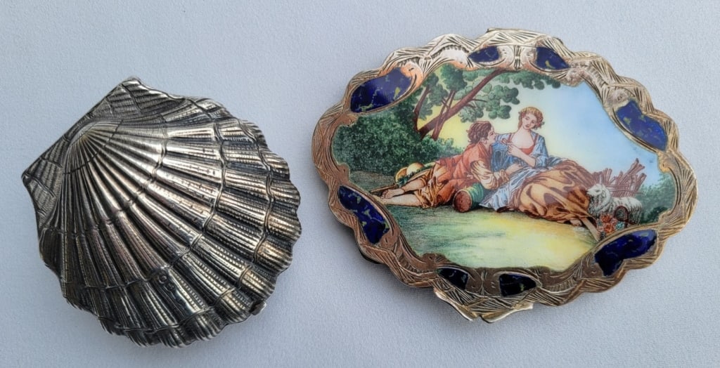 Sterling Silver Enameled Compact & Silver Purse (1 of 9)