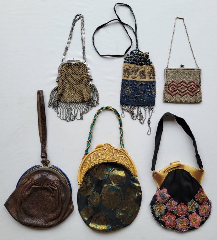 Grouping of Vintage Beaded & Steel Mesh Bags (1 of 2)