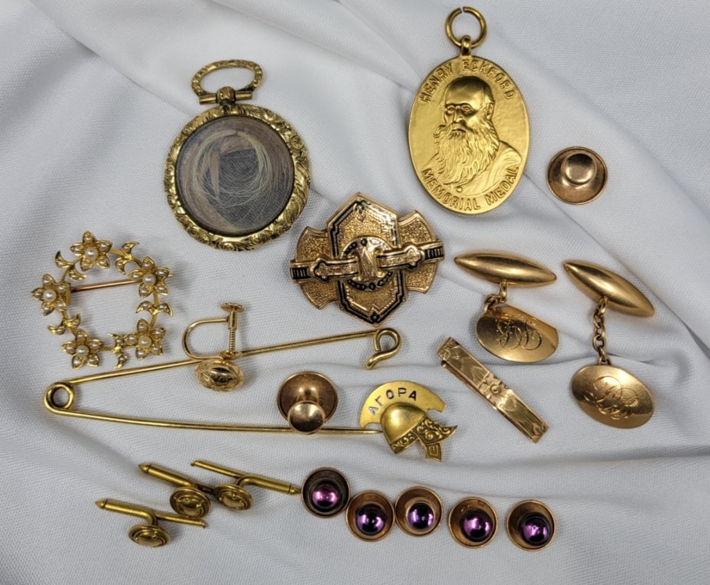 Estate Gold Jewelry Grouping (1 of 7)