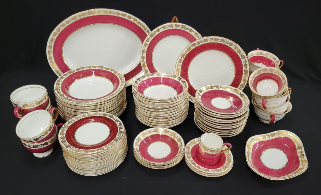 Wedgewood Whitehall Dinner Service