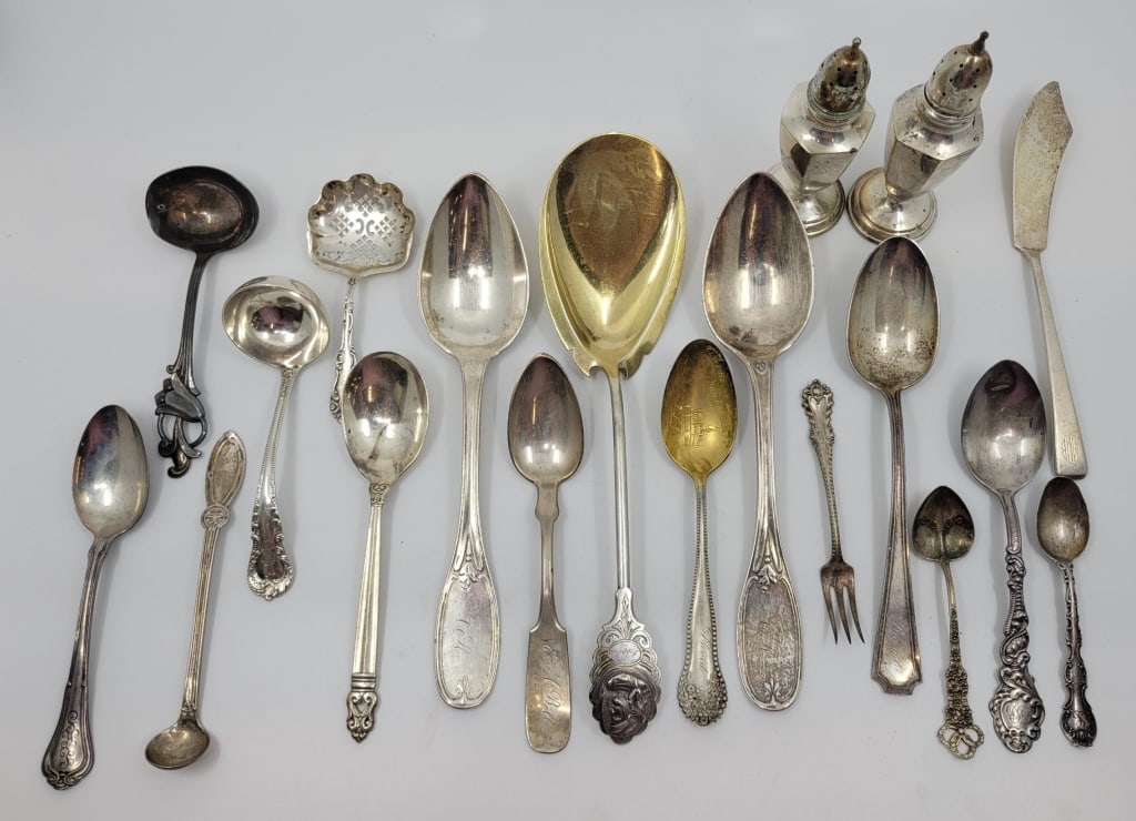 Sterling Flatware: Sterling Flatware: weight 14.5 troy oz, weighted items not inc. in weight amount.