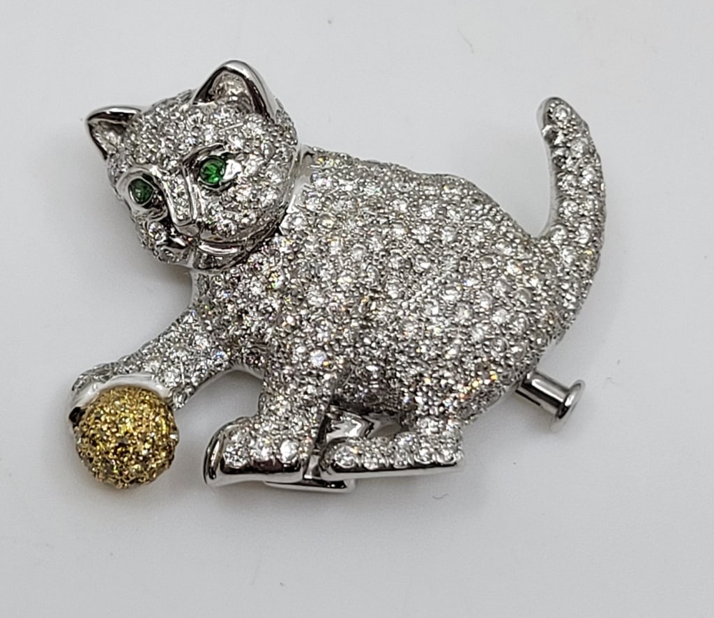 18K Gold Diamond Cat & Ball Brooch (1 of 4)
