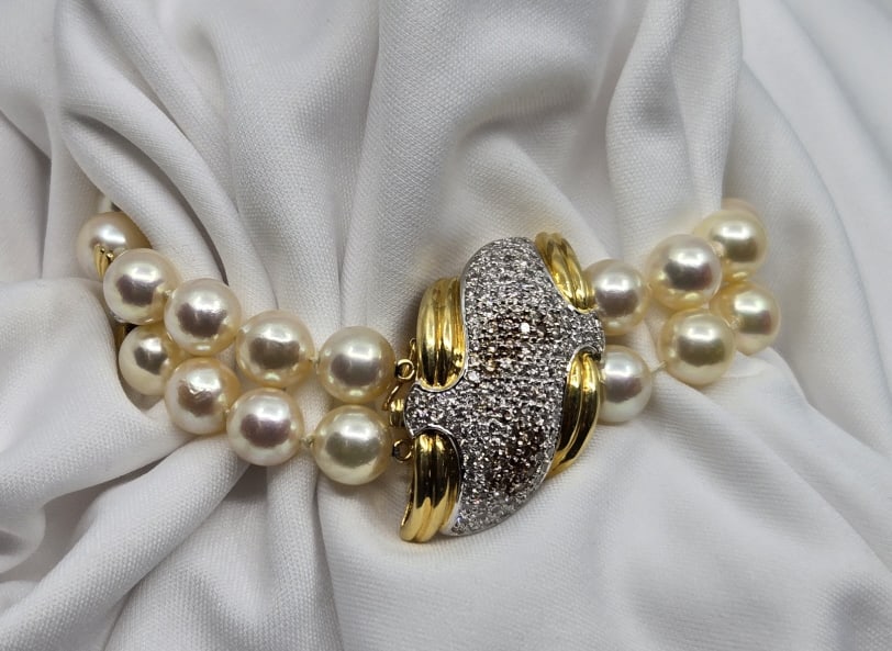 18K Gold Diamond Cultured Pearl Bracelet (1 of 8)