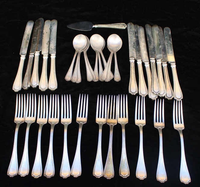 Reed & Barton Sterling Silver Set  "Hepplewhite" (1 of 2)