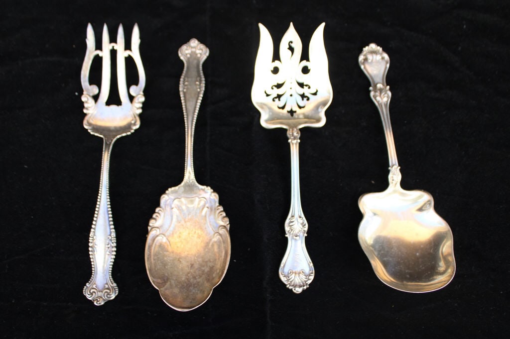 Sterling Silver Serving Utensils: Sterling Silver Serving Utensils 10.7 troy ounces