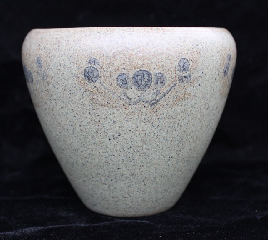 Arthur Baggs, Marblehead Pottery Vase (1 of 5)