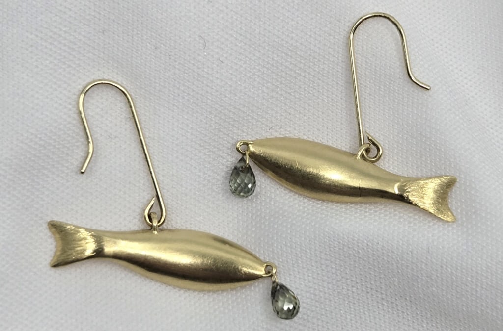 Gabriella Kiss 18K & Sapphire Fish Earrings (1 of 2)