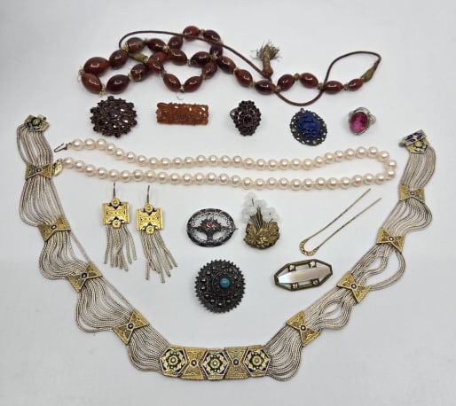 Victorian Estate Jewelry Grouping (1 of 11)