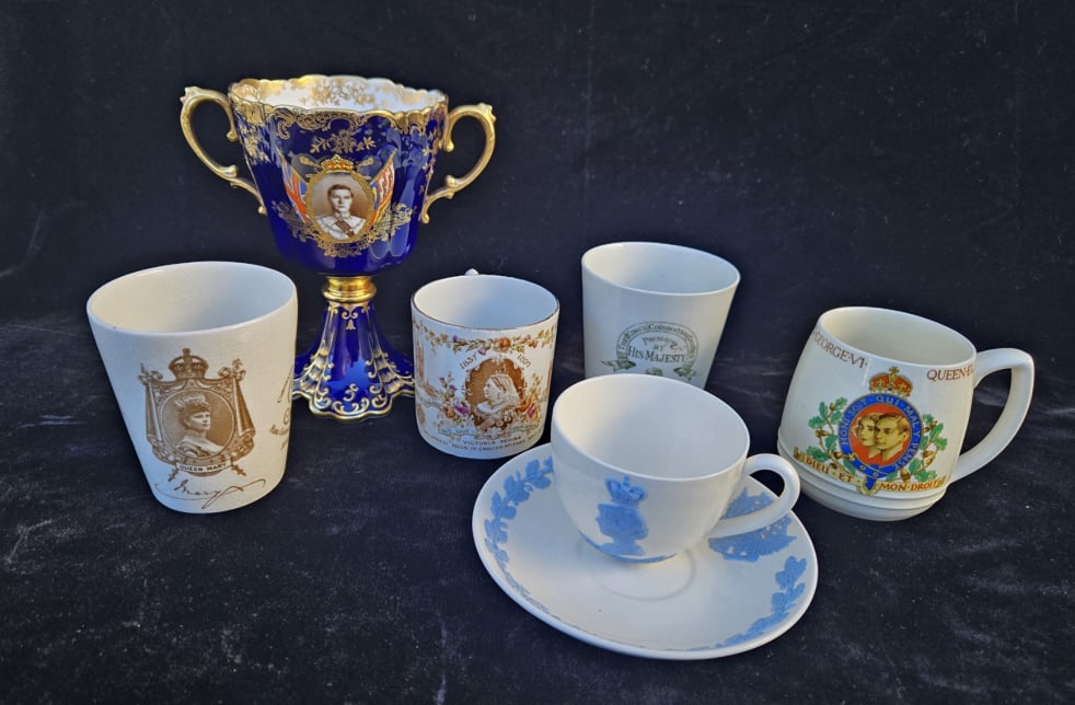 Coronation English China Grouping (1 of 12)