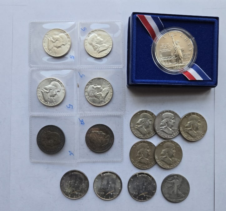 U.S. Silver Half Dollars & Silver Commemoratives (1 of 1)