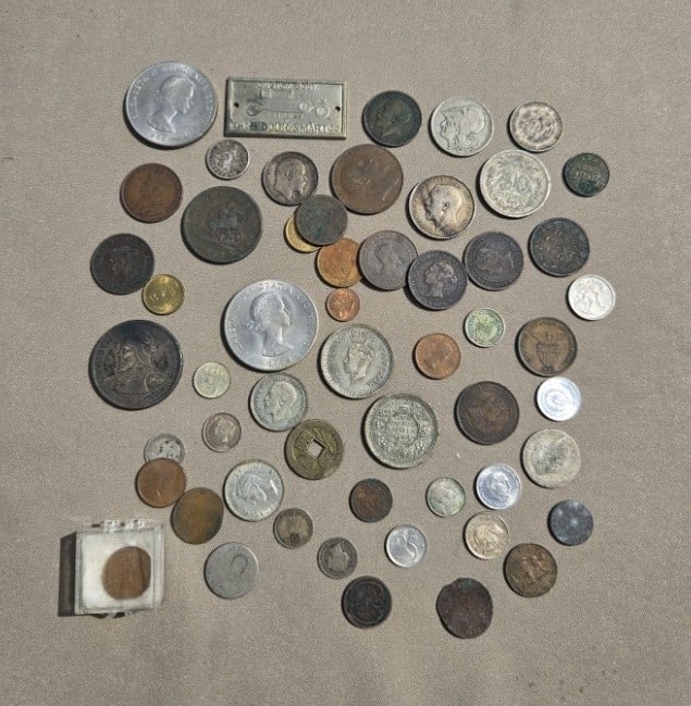 Foreign Coin Grouping (1 of 1)