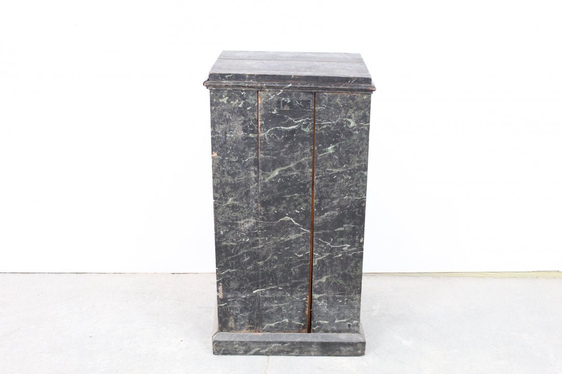 Faux Marble Painted Display Stand (1 of 8)