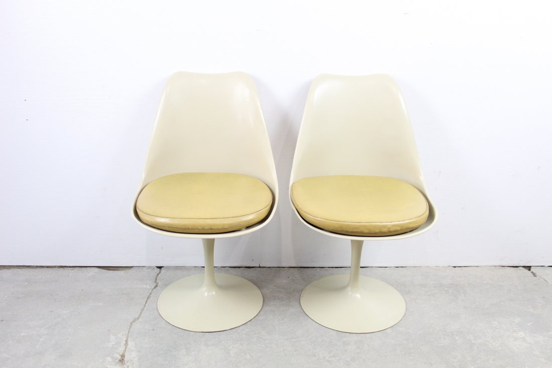Pair of Knoll Saarinen Tulip Chairs, Yellow Cushions (1 of 9)