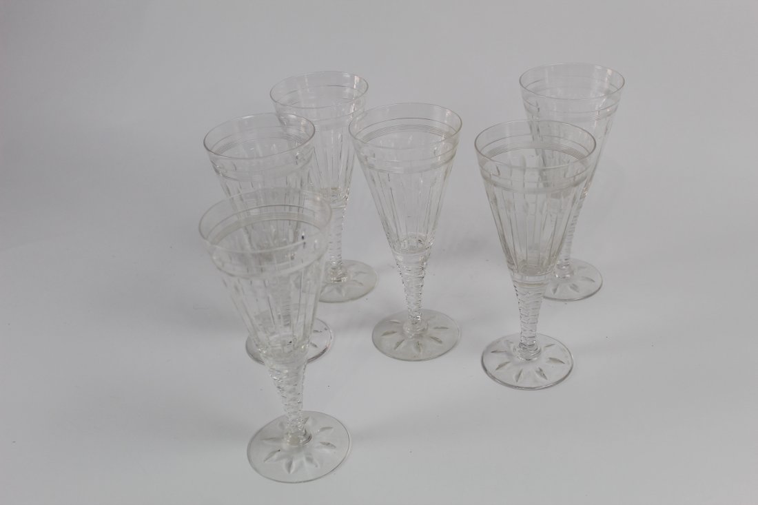 Set of 8 Tall Cut Crystal Wine Glasses Stuart, England: Set of 8 Tall Cut Crystal Wine Glasses Stuart, England. Not sure if these are Wine glasses or desert wine. Condition: Excellent, Please call or email for a detailed condition reportDimensions: 3" x 6.