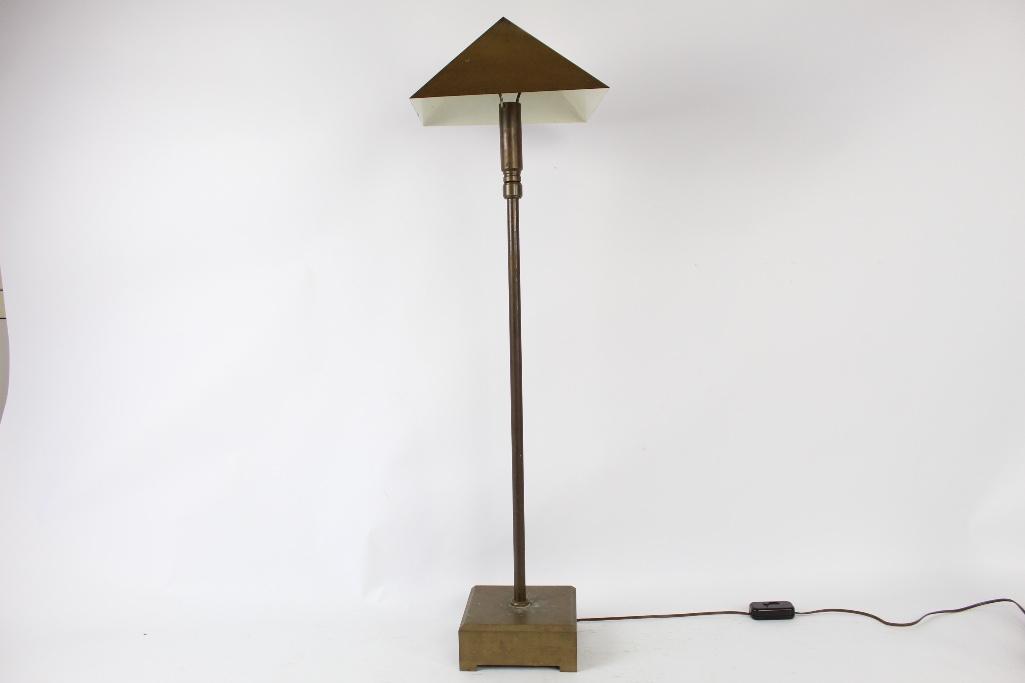 Brass Adjustable Table or Floor Lamp marked Chapman (1 of 7)