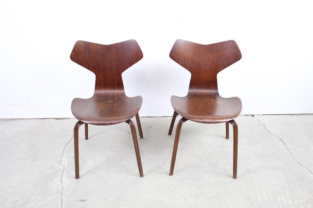 Pair of Danish Modern Grand Prix Chairs,Arne Jacobsen (1 of 11)
