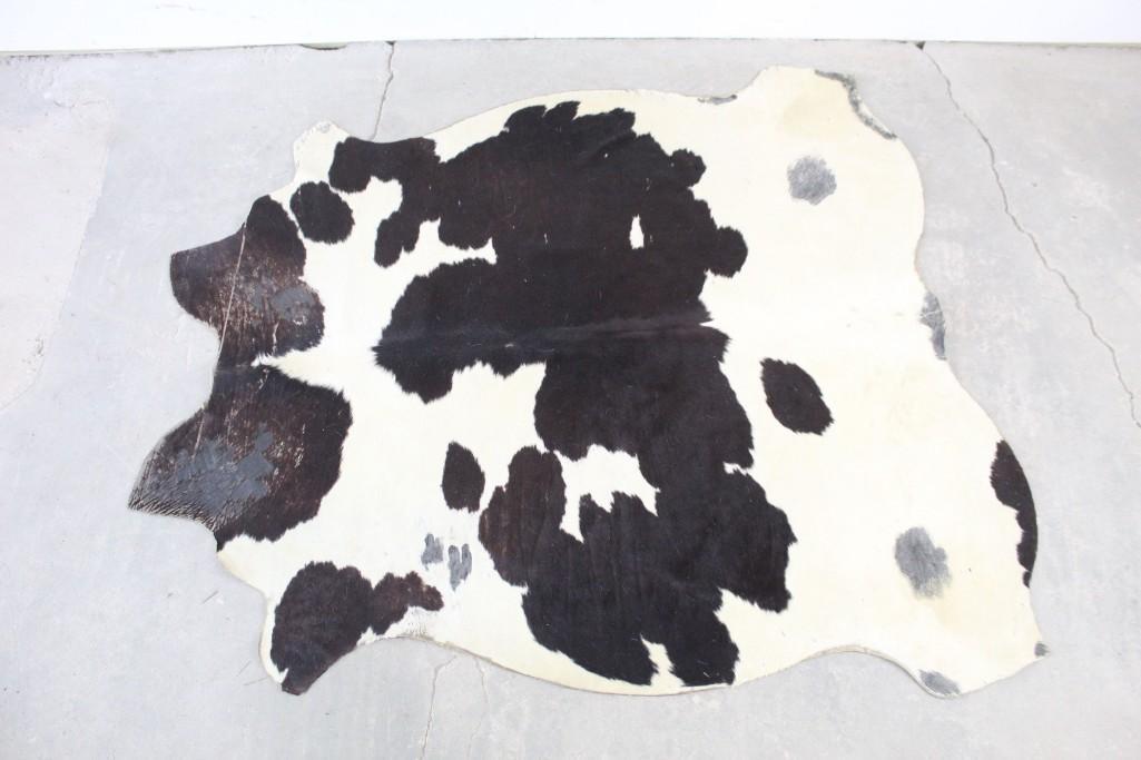 Nice Cowhide Rug, Western Mid-century Modern (1 of 6)