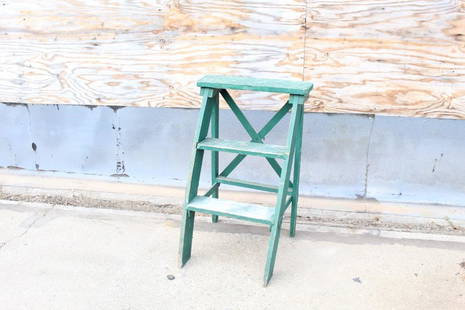 Antique Green Painted Wood Step Stool, Rex Udells: Small green step stool. This sweet little step stool is lovely in vibrant green.  It says "REX UDELLS" on the pin. The dimensions are 30.25in x 20in x 19.25in. This piece is in as is condition. Plea