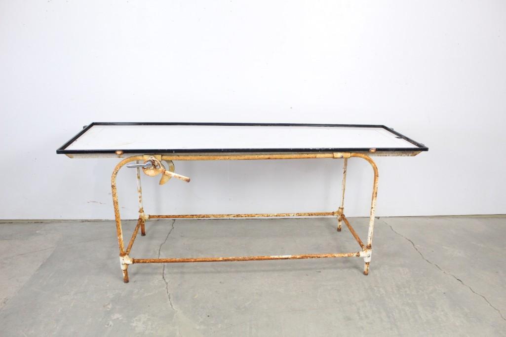Industrial Enamel Top Embalming? Table (1 of 8)