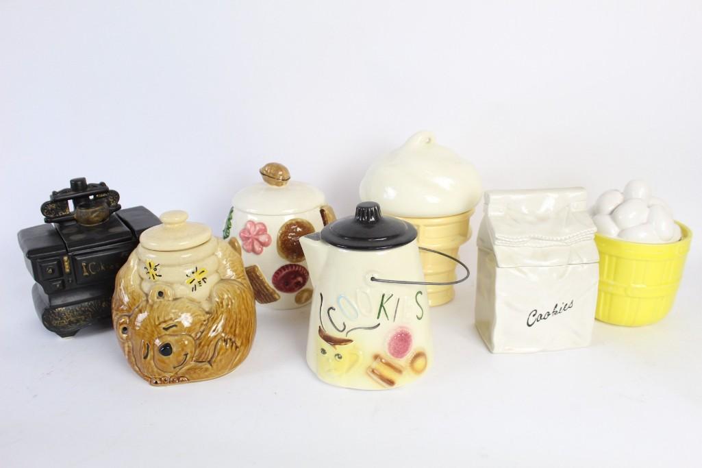 Lot of Seven Cookie Jars (Lot 4 of 9) (1 of 6)
